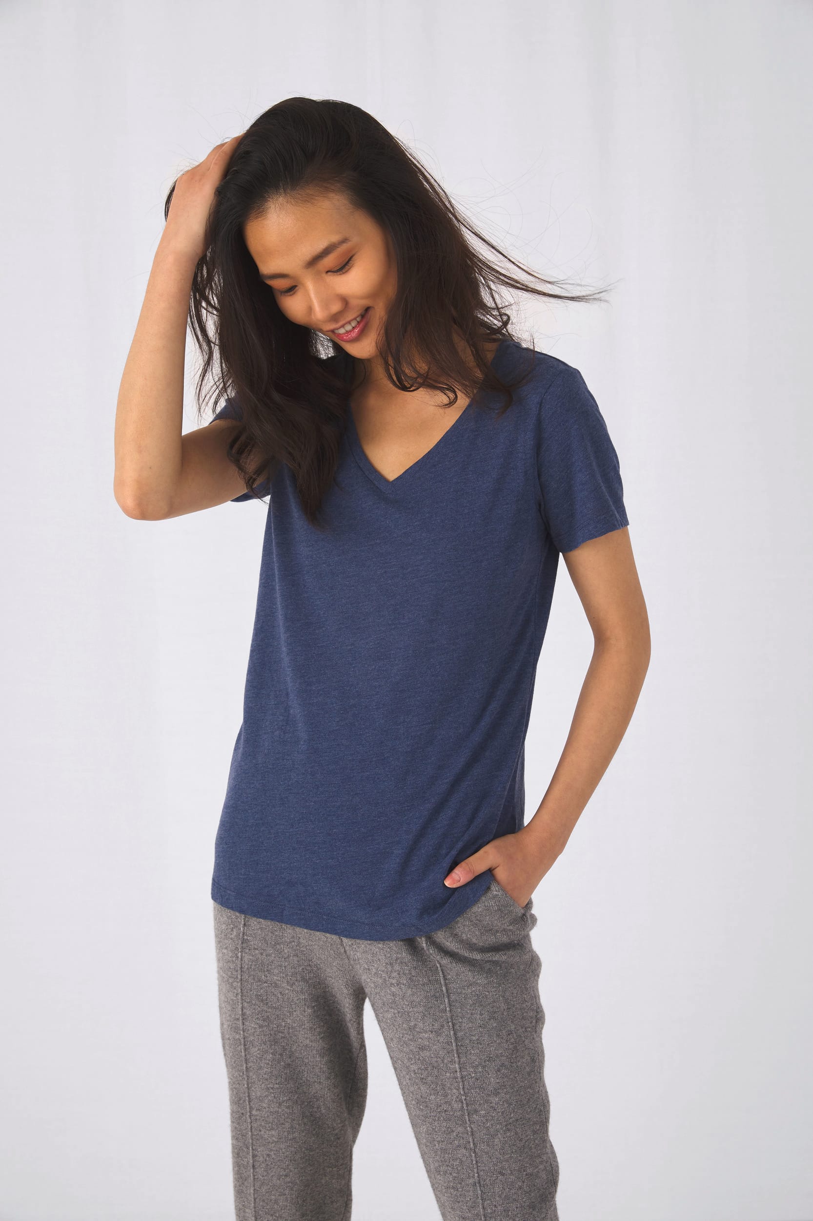 Camiseta Triblend cuello de pico mujer - Imagen 2