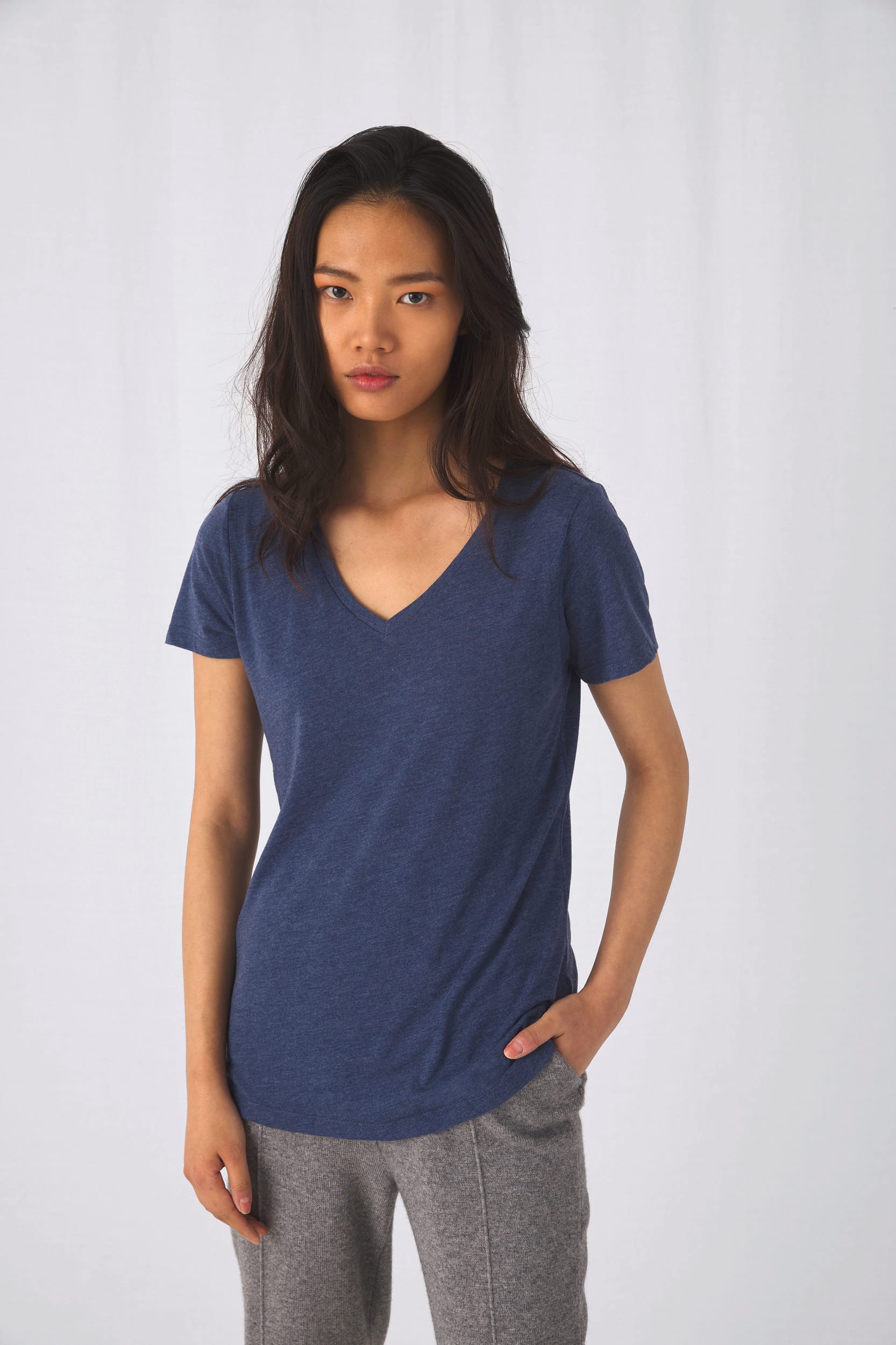 Camiseta Triblend cuello de pico mujer